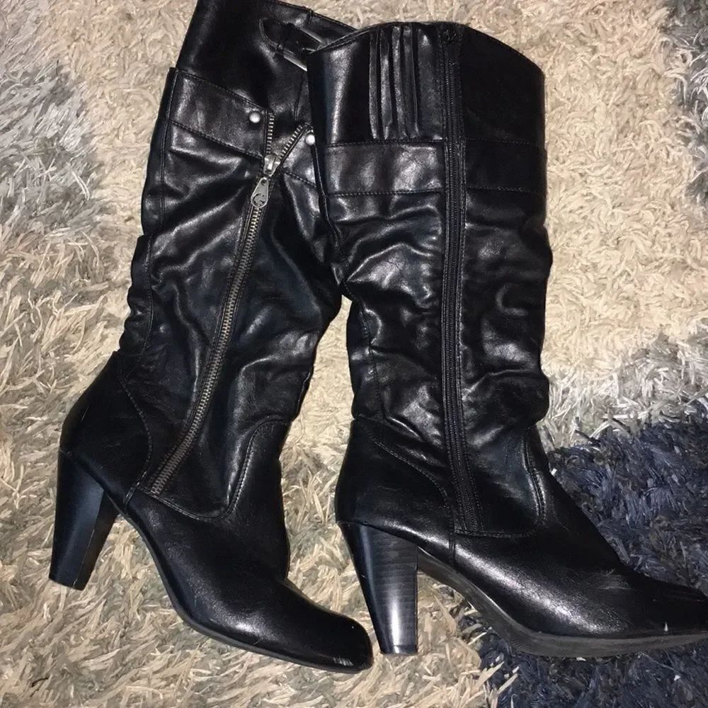 Vintage Guess Boots 